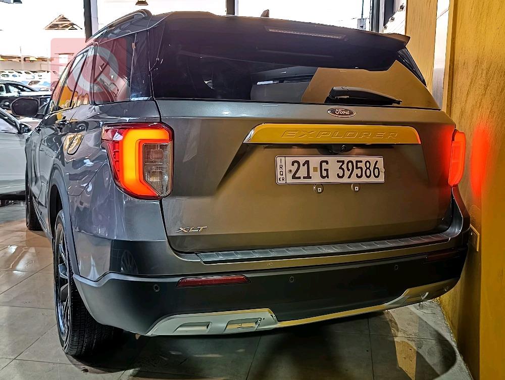 Ford Explorer